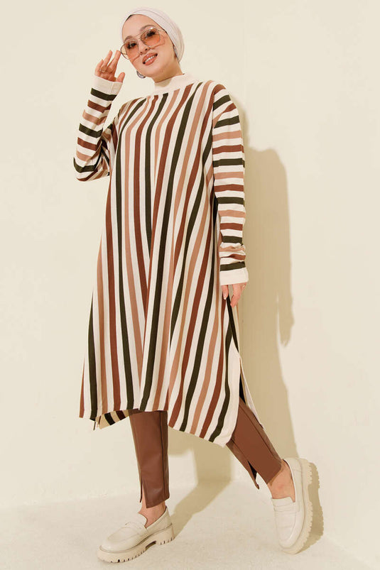 Tunique longue ample à rayures en maille, beige.