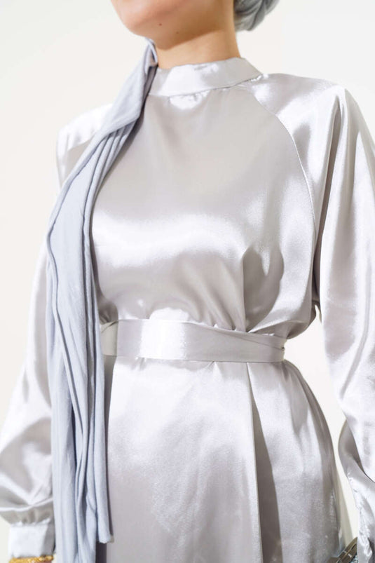 Saten Bel Kuşaklı Elbise Gri