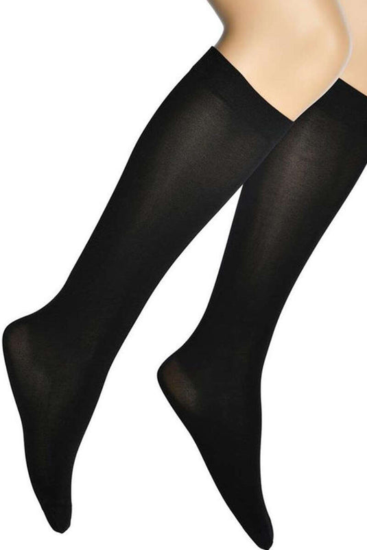 Chaussettes pour femmes en satin texturé, coloris noir 500