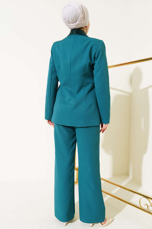 طقم جاكيت مزين بالساتان مكون من قطعتين، زمرد