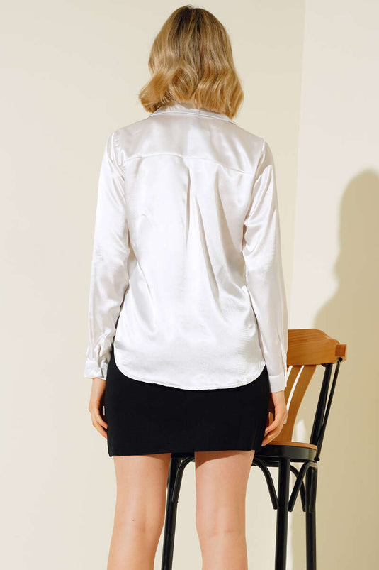 Chemise en satin blanche