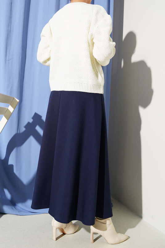 تنورة سكوبا مولانا باللون الأزرق الداكن