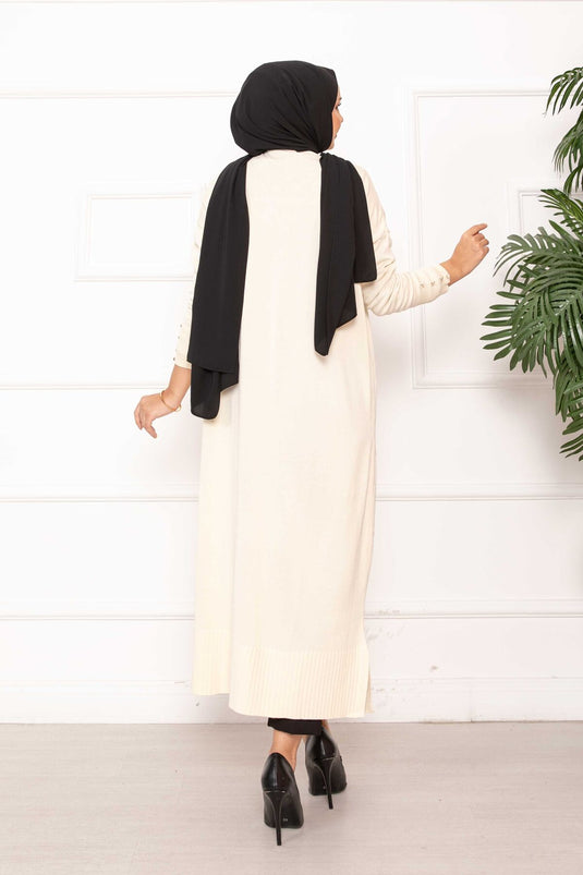 Cardigan long en maille boutonnée à perles écru