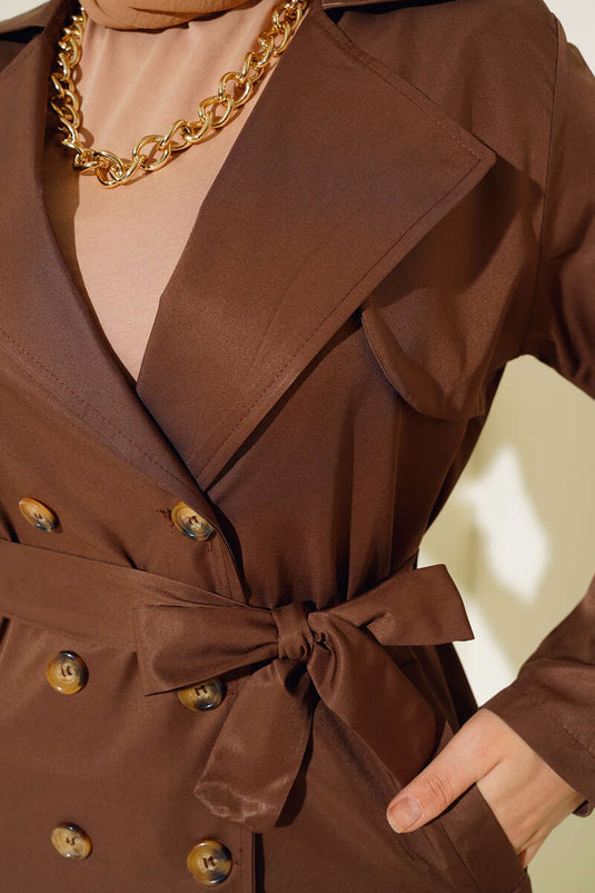 Trenchcoat med otte knapper med bælte, brun