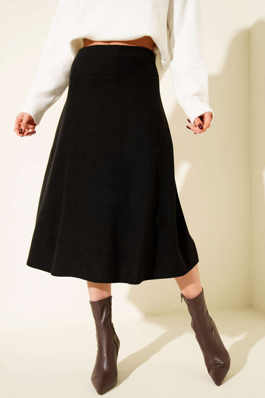 Thessaloniki Midi Skirt Black