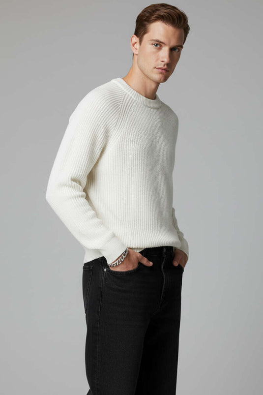 كنزة صوفية رجالية من ثيسالونيكي، لون بيج فاتح