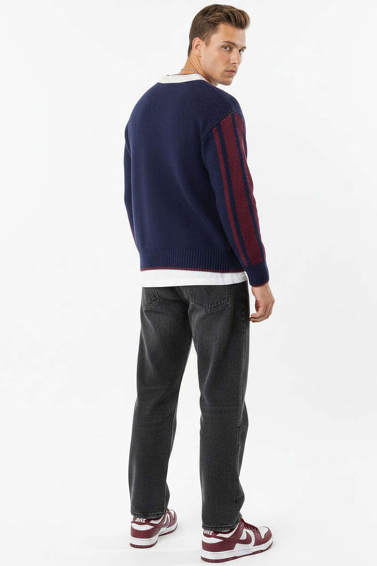 Pull homme col V en maille, coloris marine et bordeaux