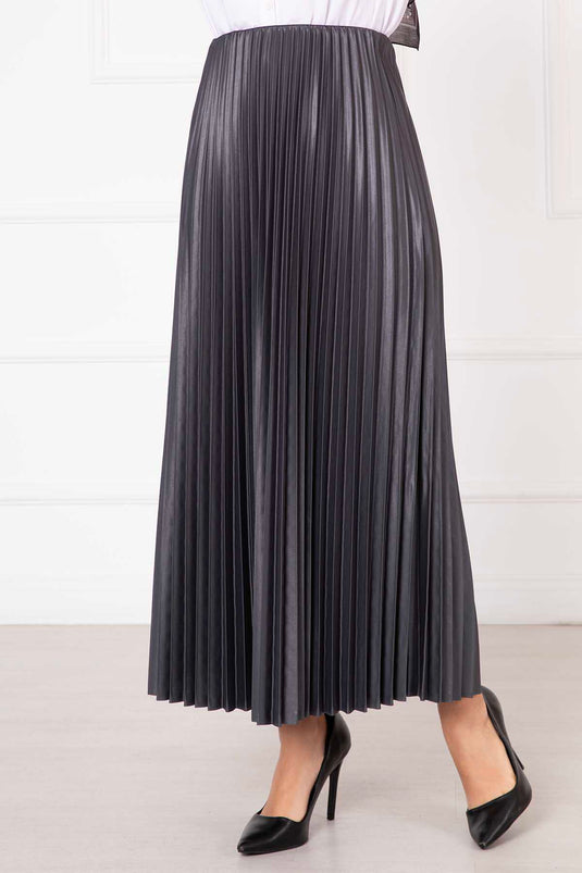 سينا بريسيلي إيتيك غري