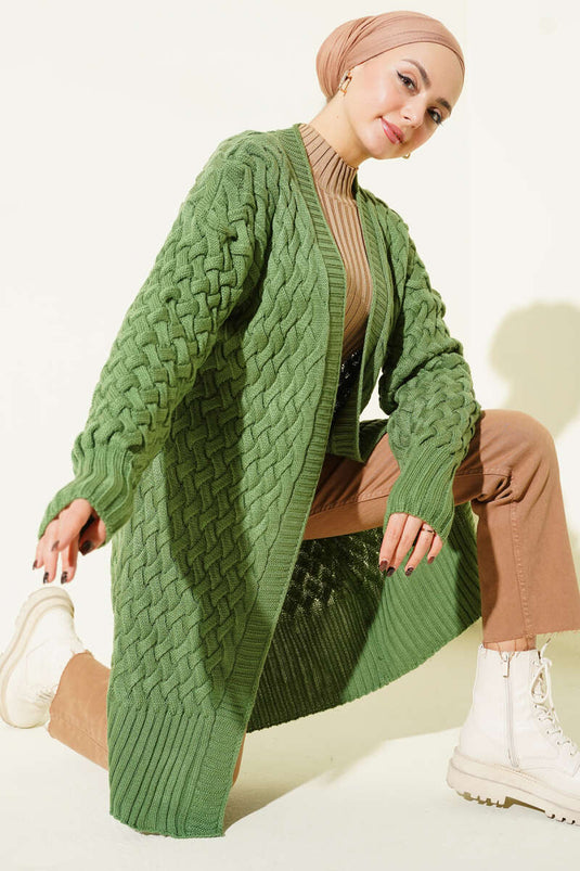 Cardigan en tricot tressé vert