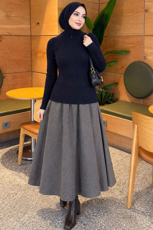 Gestreifter Strickpullover In Marineblau