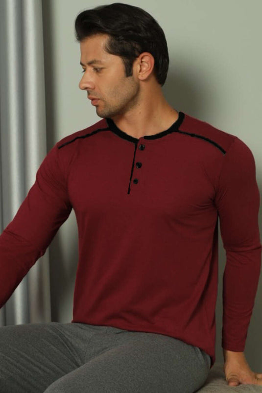 طقم بيجامة رجالي بأكمام طويلة مع تفاصيل شريطية، لون خمري