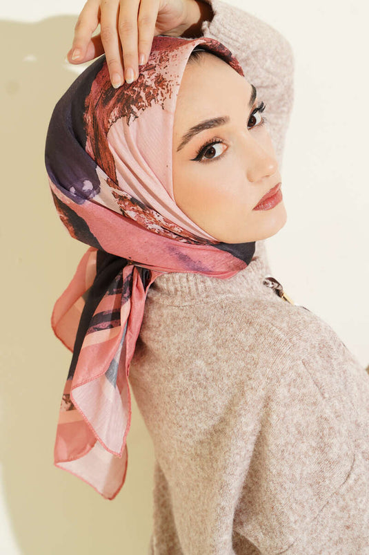 وشاح بتفاصيل بنمط مخطط، لون السلمون