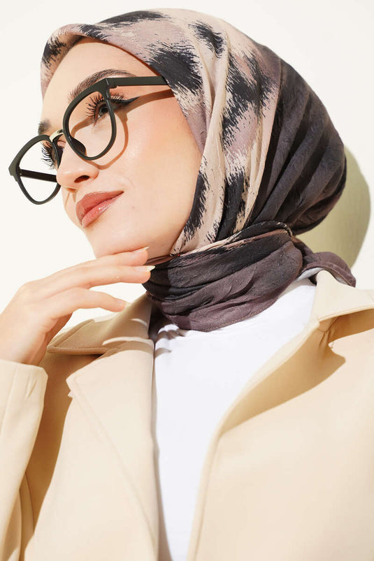 Gestreepte bamboe sjaal met kleurverloop, nerts