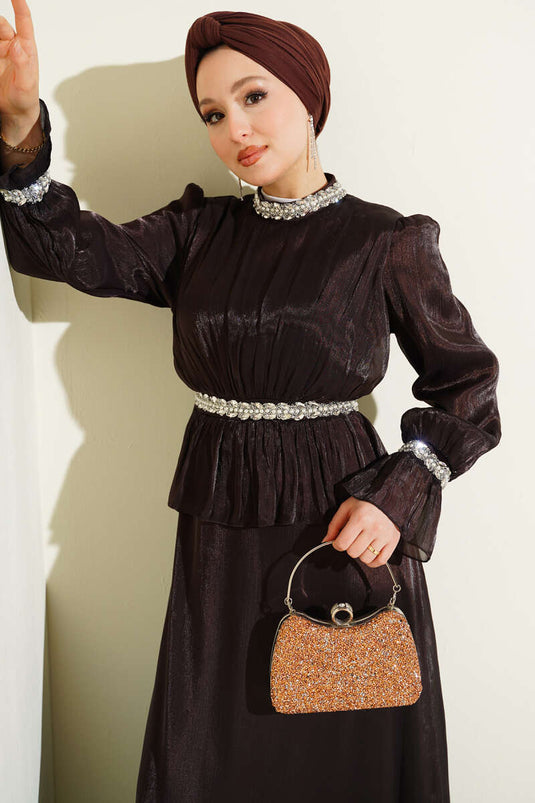 Abendkleid mit Steinverzierung in Dunkelbraun