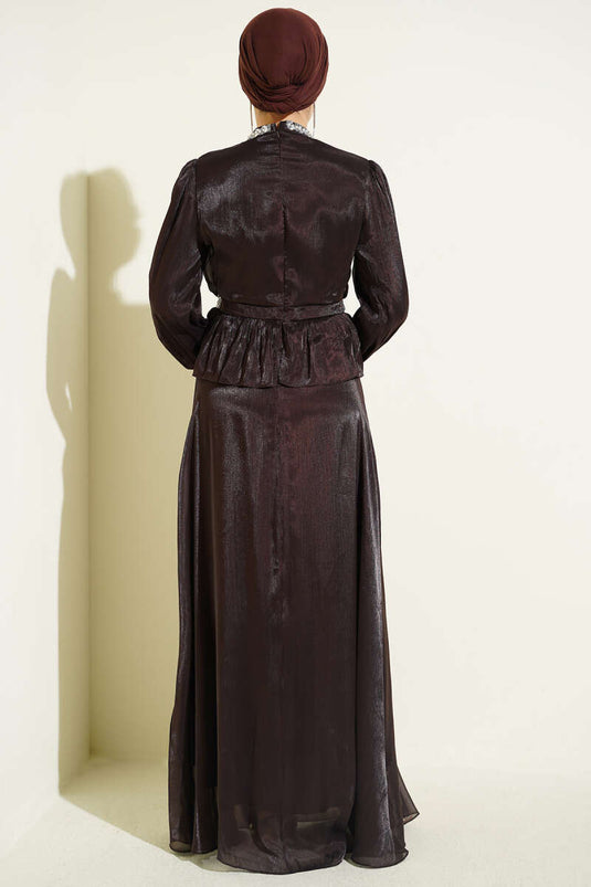 Abendkleid mit Steinverzierung in Dunkelbraun