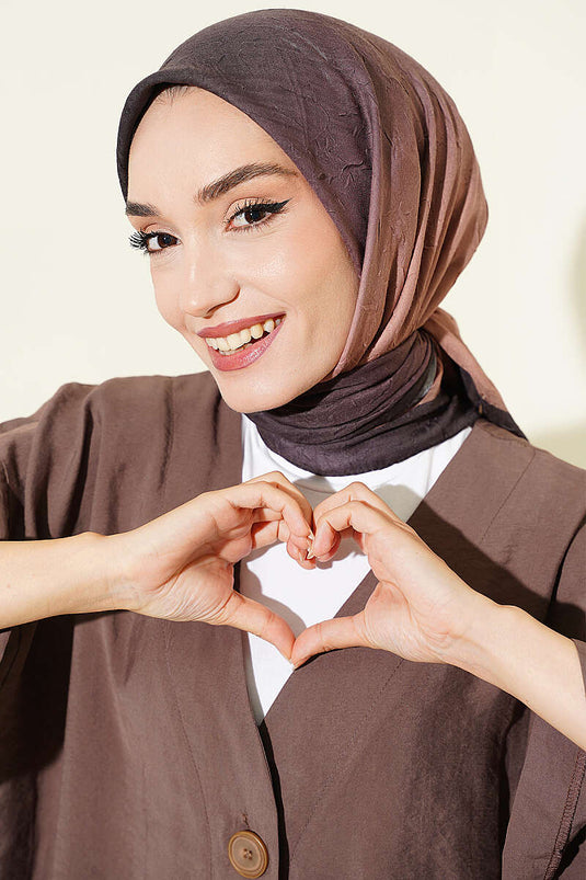 وشاح بامبو مخطط بلون القهوة المرّة