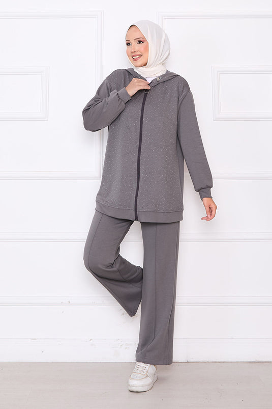 بدلة أويسو من قطعتين باللون الرمادي مع أحجار مرشوشة وسحاب