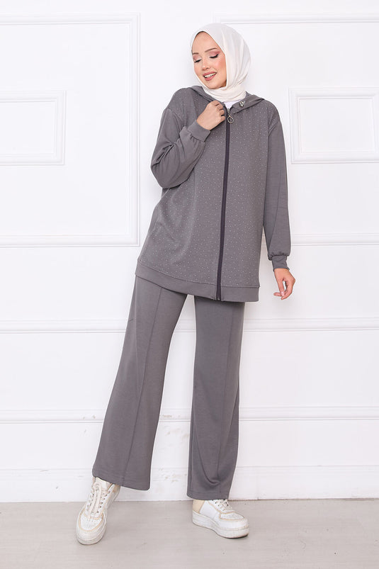 بدلة أويسو من قطعتين باللون الرمادي مع أحجار مرشوشة وسحاب