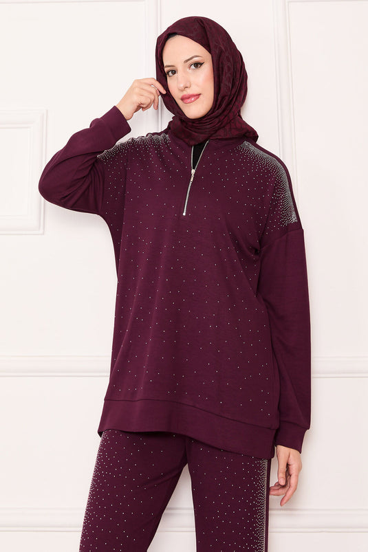 بدلة من قطعتين بسحاب نصفي مع أحجار مرشوشة، لون عنابي