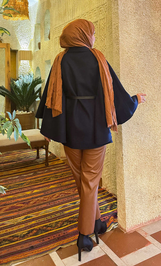 Seyyar Kemerli Düğme Detaylı Tesettür Kaşe Panço Lacivert