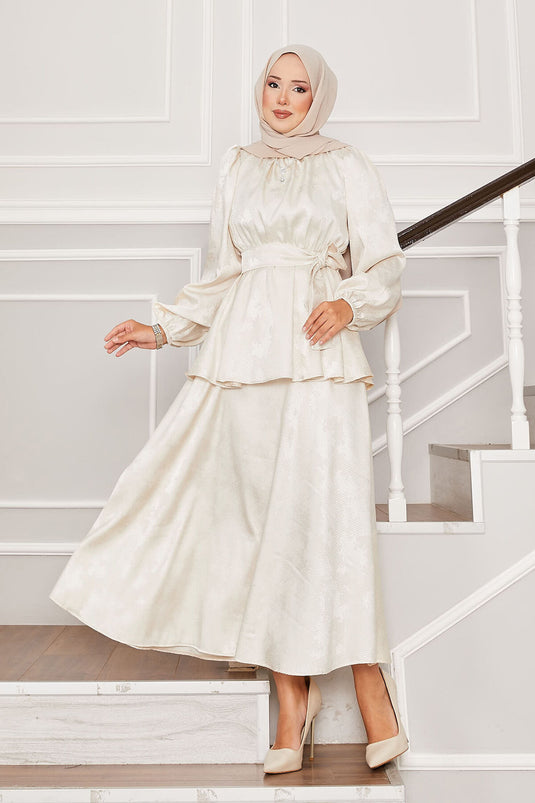 Seyyar Kuşaklı Beli Büzgülü Jakar İkili Takım Krem