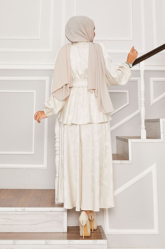 Seyyar Kuşaklı Beli Büzgülü Jakar İkili Takım Krem