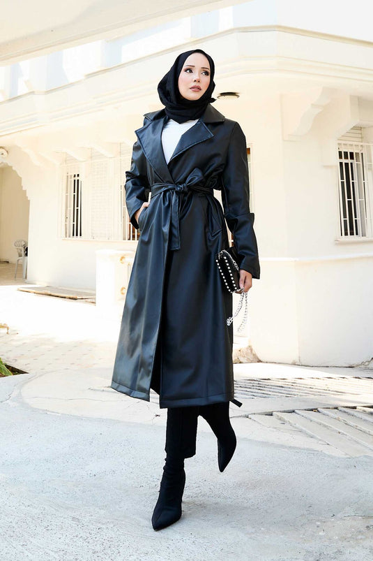 قبعة جلدية قابلة للإزالة بحزام أسود