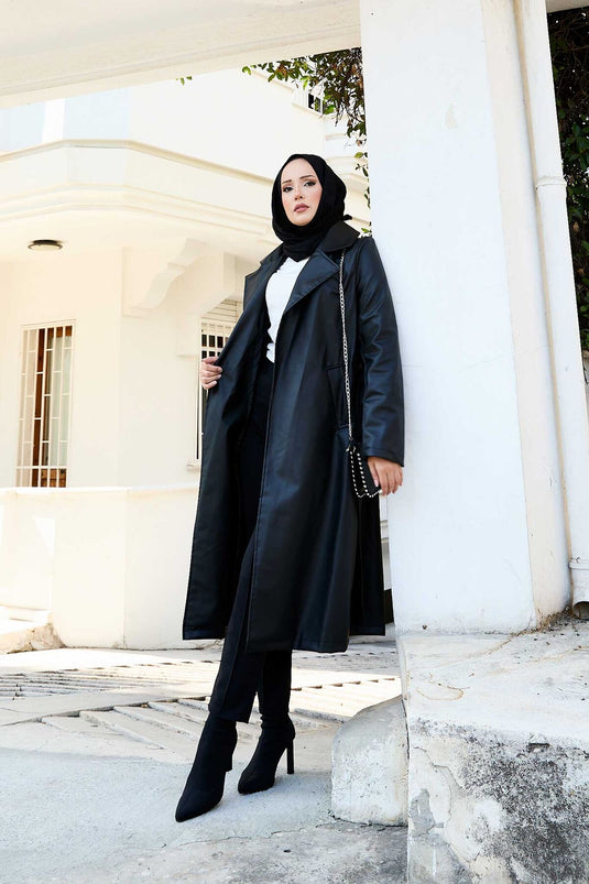 قبعة جلدية قابلة للإزالة بحزام أسود