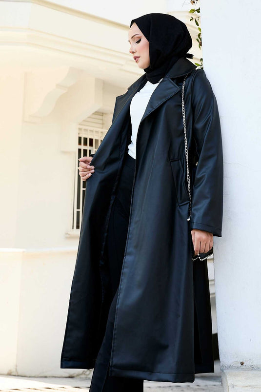 قبعة جلدية قابلة للإزالة بحزام أسود