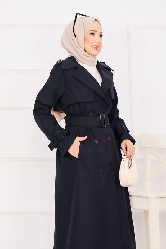 Trench dettagliato con bottoni mobili con cintura blu navy