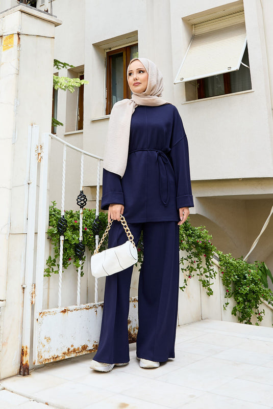 بدلة أويشو من قطعتين قابلة للإزالة بحزام باللون الأزرق الداكن