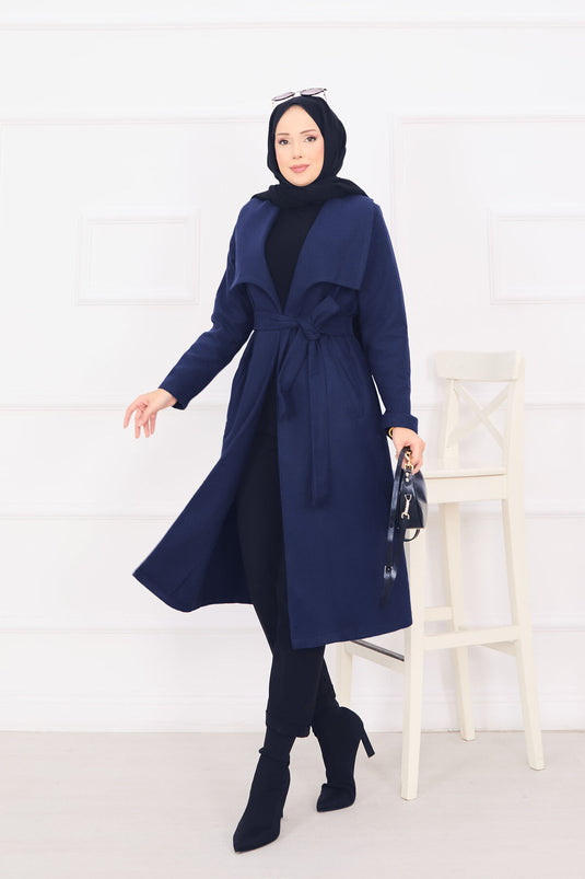 معطف من الكشمير باللون الأزرق الداكن بياقة شال وحزام قابل للفصل