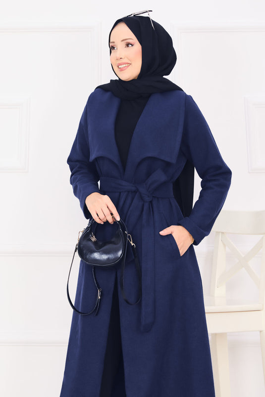 معطف من الكشمير باللون الأزرق الداكن بياقة شال وحزام قابل للفصل