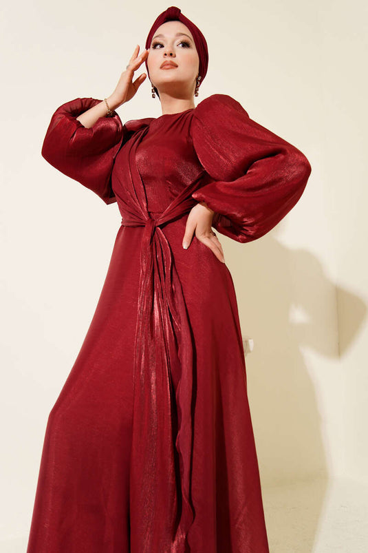 Robe de soirée en mousseline nouée sur le côté bordeaux