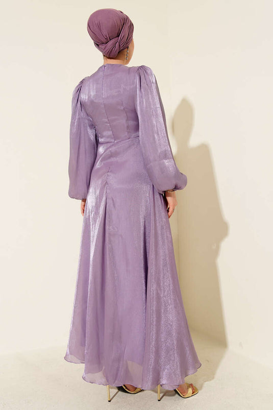 Robe de soirée en mousseline de soie nouée sur le côté lilas