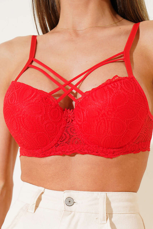 حمالة صدر كروس دانتيل مبطنة بالسيليكون باللون الأحمر