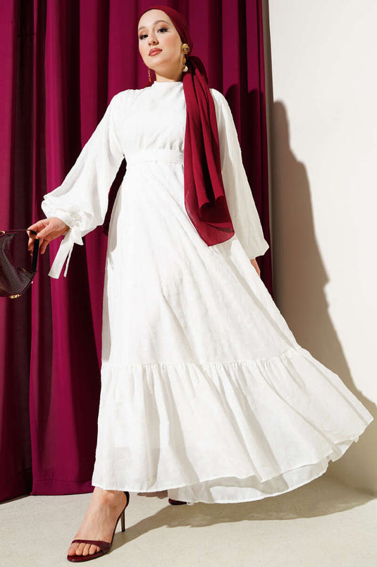 Glitzerndes, knöchellanges Kleid mit Bart, weiß