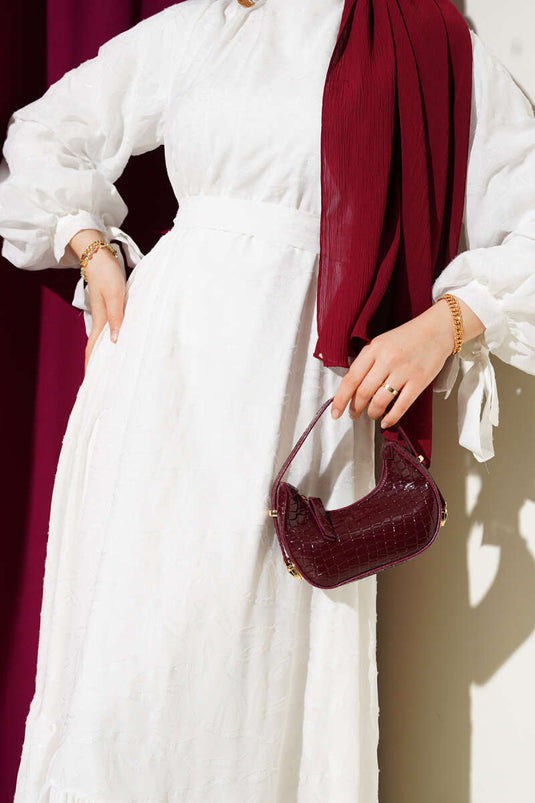 Glitzerndes, knöchellanges Kleid mit Bart, weiß