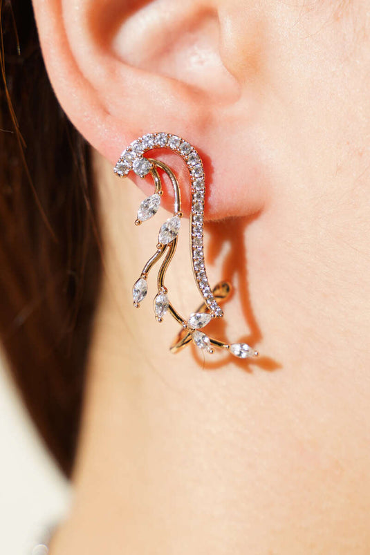 Reihe von Steinohrringen Gold