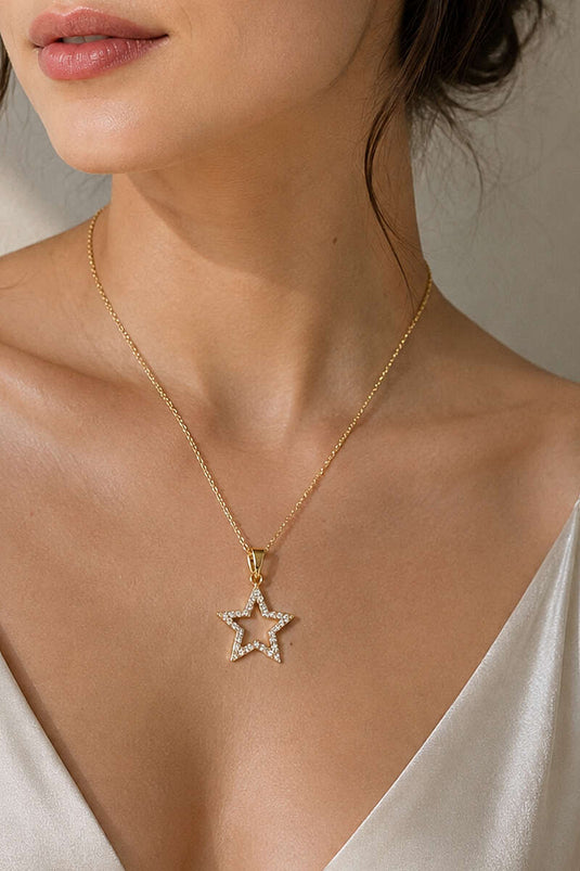 Embellished Star Pendant Necklace Gold
