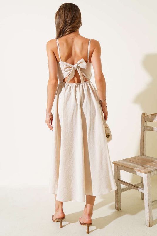 فستان مكشوف الظهر بحمالات بلون حجري