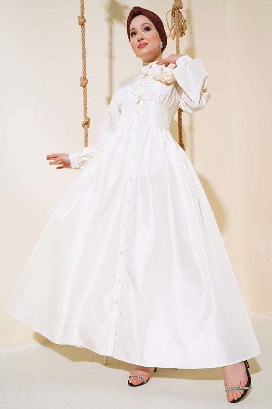 فستان إكسسوار من التفتا باللون الوردي