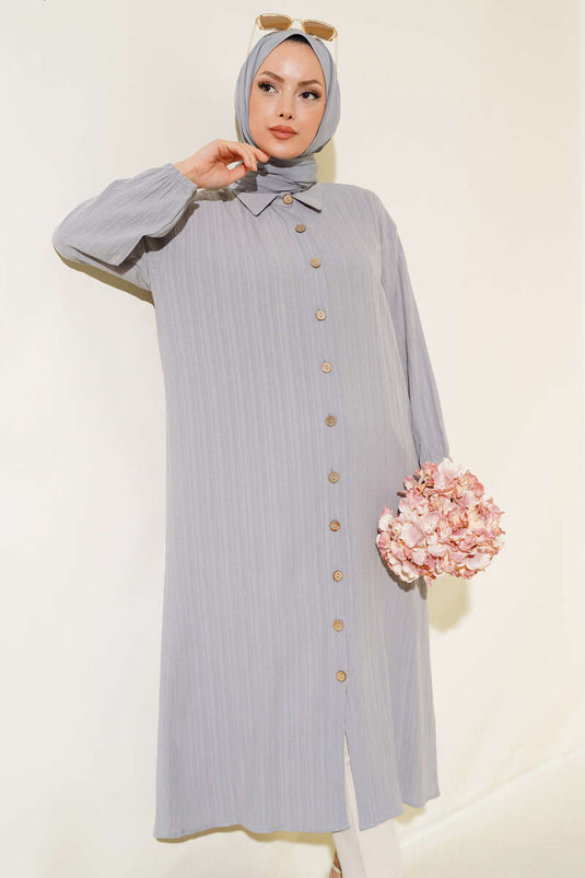 قميص طويل من لحاء الشجر بأزرار خشبية رمادي