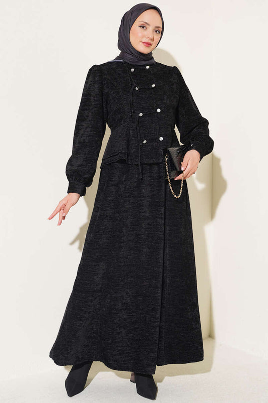 Conjunto De Dos Piezas Negro Con Falda Y Detalles De Botones