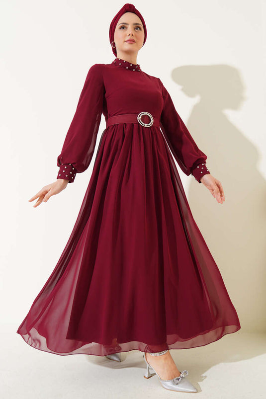 Taş Detaylı Kemerli Şifon Elbise Bordo
