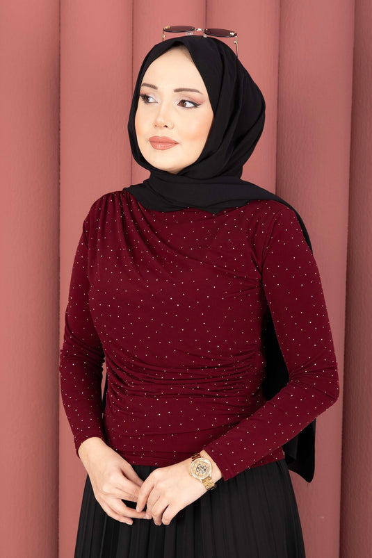 Body sable avec détails en pierre bordeaux