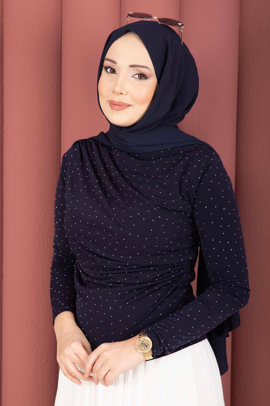 جسم رملي بتفاصيل حجرية كحلي