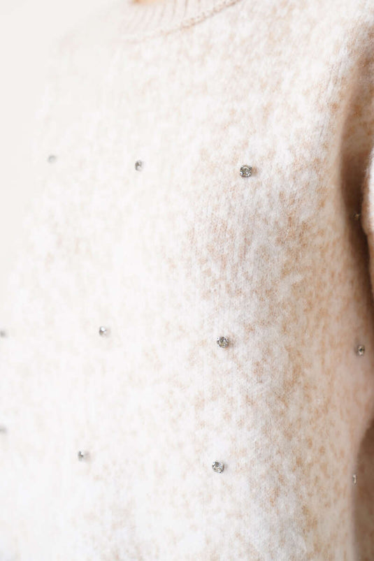 سترة لاتيه محبوكة بتفاصيل حجرية