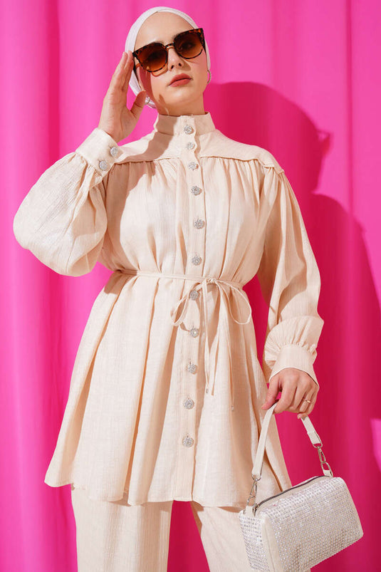 Taş Düğmeli Büzgülü İkili Takım Bej