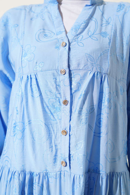 فستان أزرق منقوش بأزرار حجرية